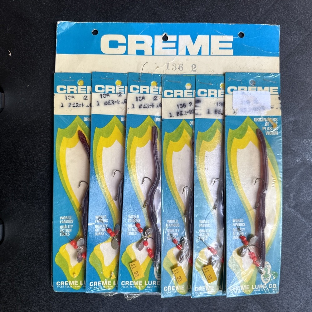 Vintage Creme Lure 7 Pack Dealer Display Card Scoundrel Pre-Rigged Worms 136